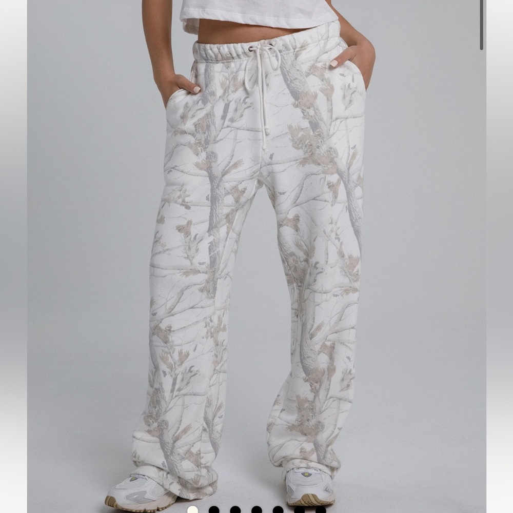 Dairy Boy Woodland Camo Sweatpant | Snow Camo | Size XL